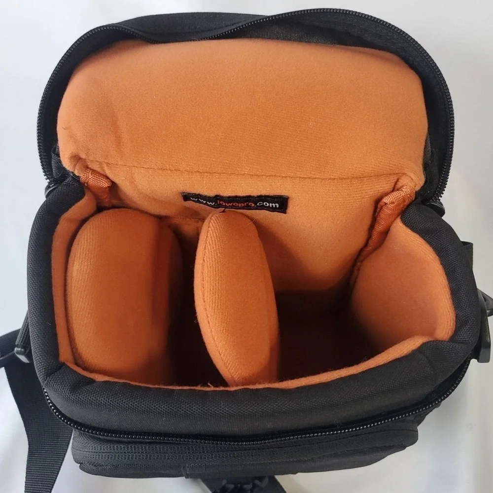 Lowepro Adventura 140 Camera Bag Black Removable‎ Strap